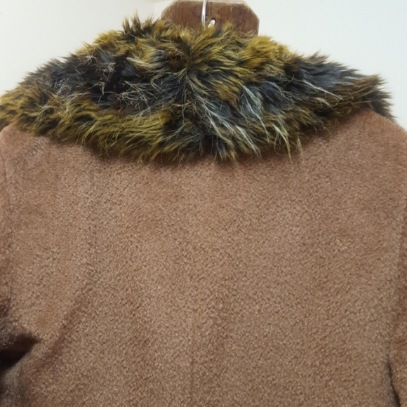 Max Studio Y2K Brown Fur Collar Coat - Picture 6 of 10